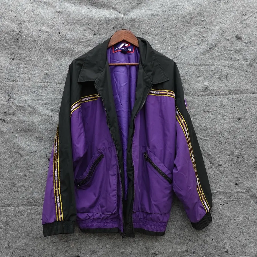 Vintage Pro Player Minnesota Vikings windbreaker